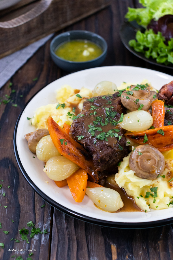 Wunderbares Schmorgericht Boeuf Bourguignon