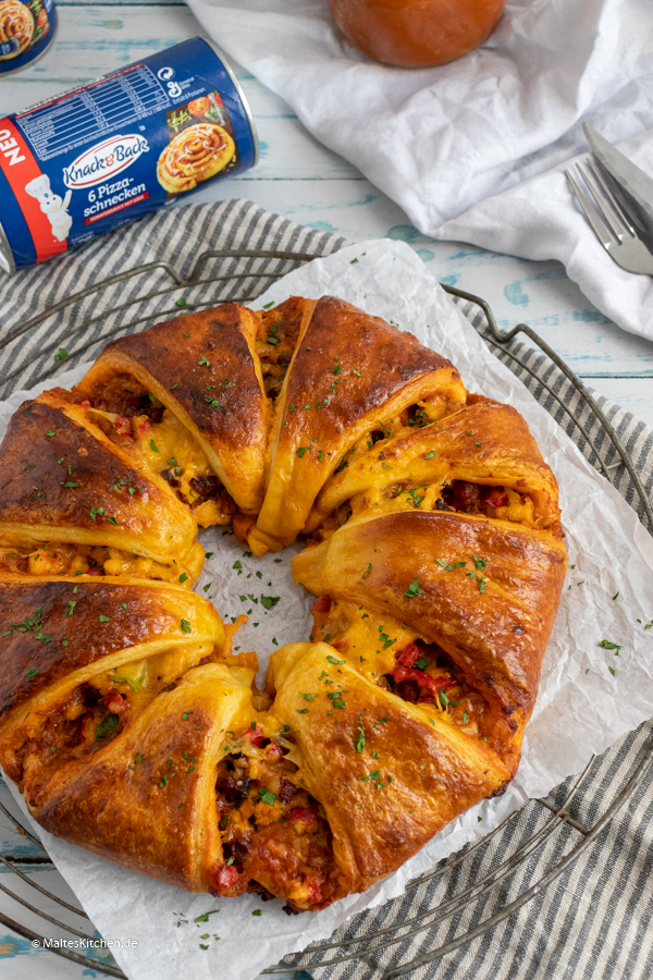Deftiger Kranz mir Rührei und Chorizo