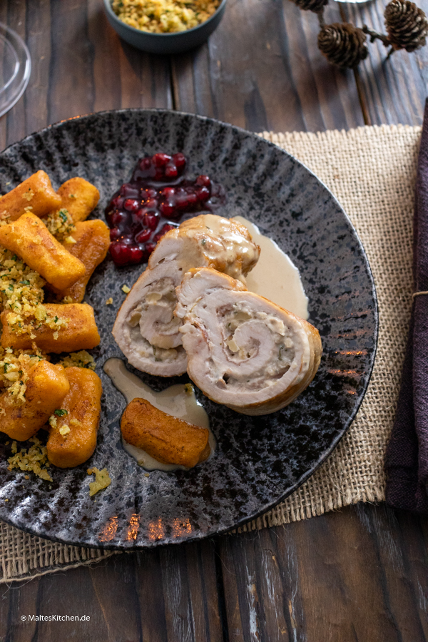 Saftige gefüllte Poutenrouladen