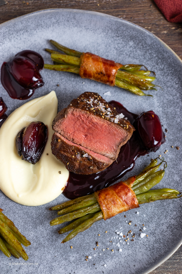 Rosa gebratenes Filetsteak