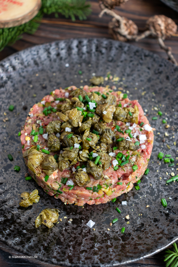 Tatar vom Rinderfilet mit frittierten Kapern