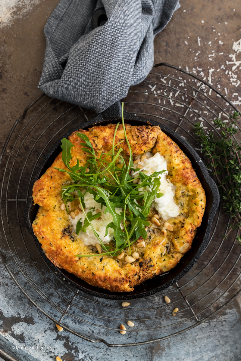 Herzhafter Dutch Baby Pfannkuchen