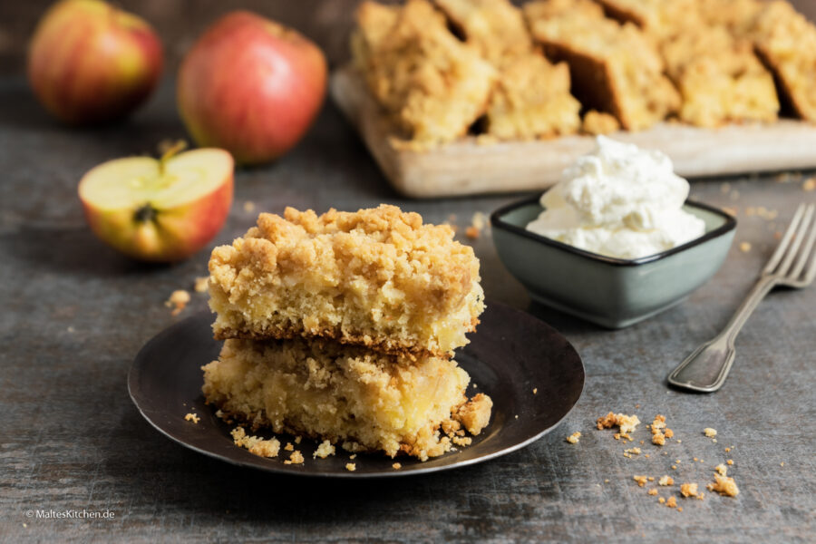 Rezept Streuselkuchen vom Blech mit Äpfeln