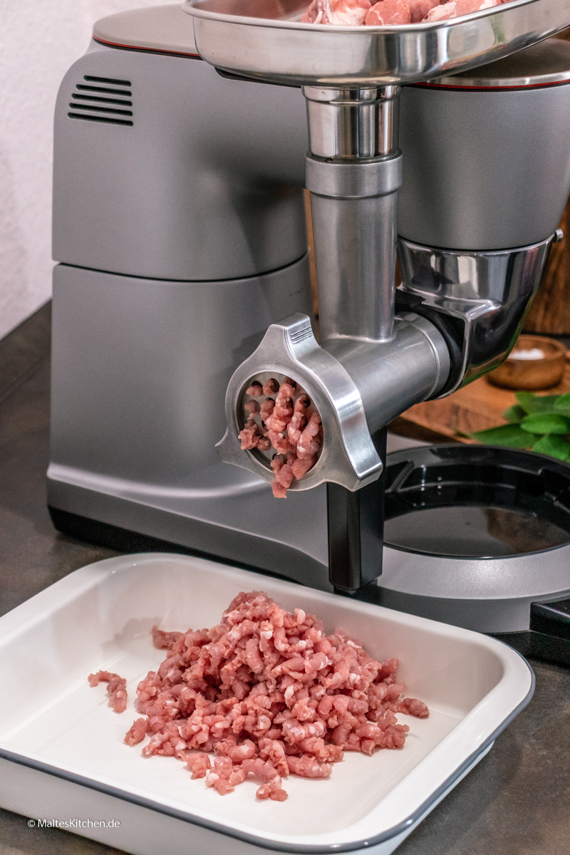 So sieht das Hackfleisch aus, wenn es mit der 8 mm Scheibe gewolft wird.