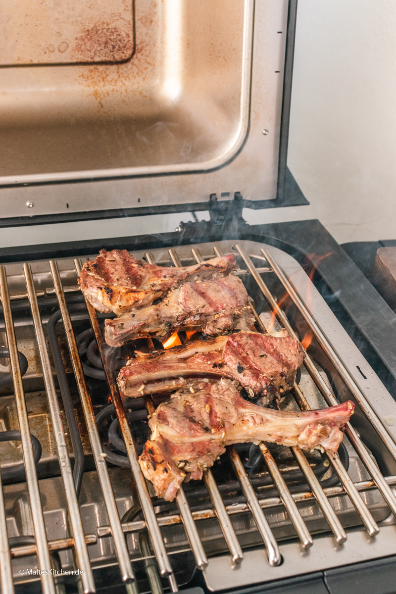 Lammkoteletts auf dem SEVO GTS Elektrogrill grillen