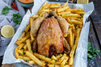Rezept knuspriges Hähnchen mit Pommes