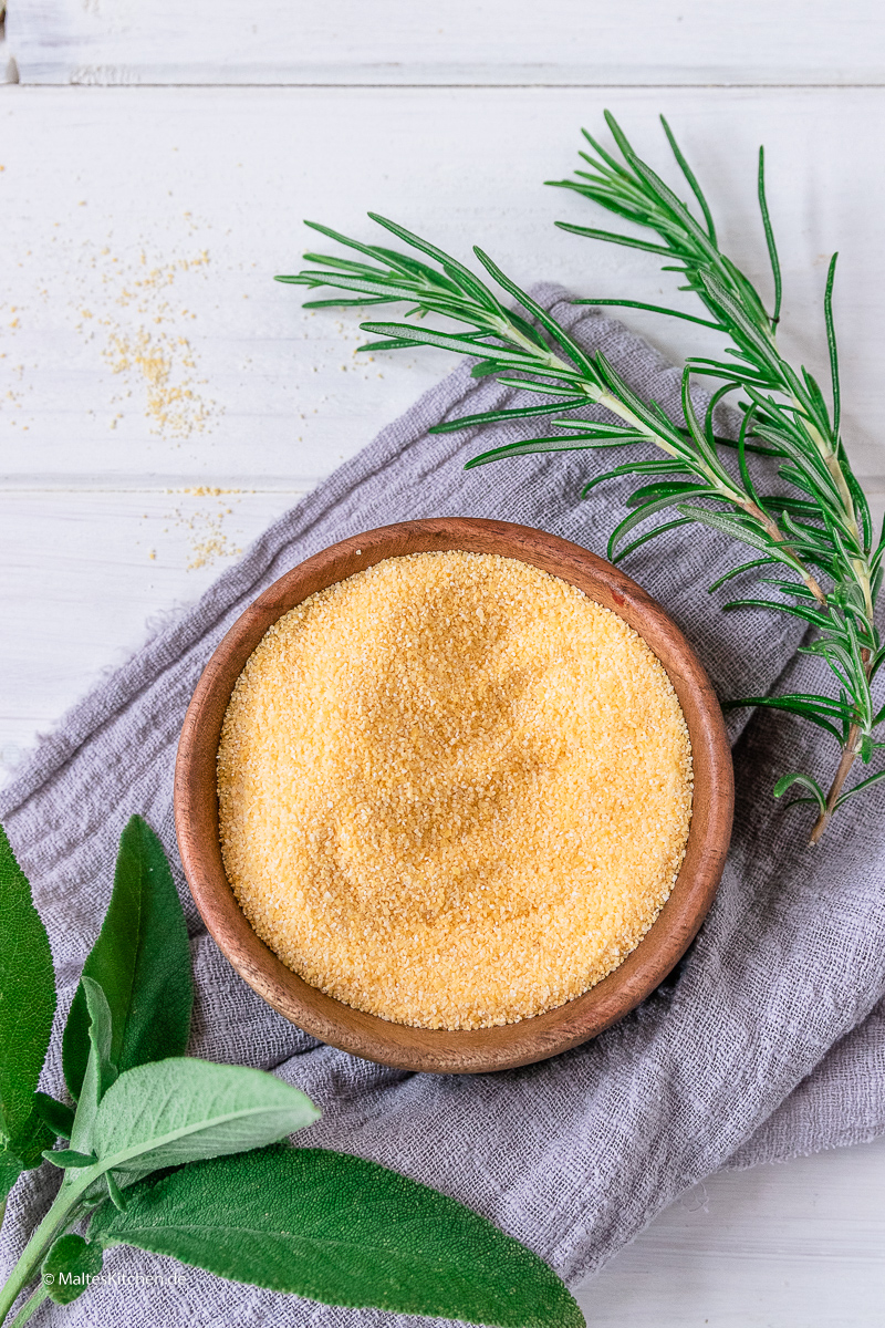 Polenta ist super schnell zubereitet und eine tolle Beilage zu den Kalbsfrikadellen.