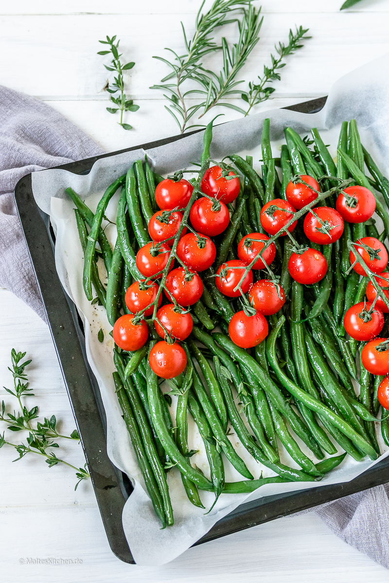 Grünen Bohnen mit Tomaten aus dem Ofen
