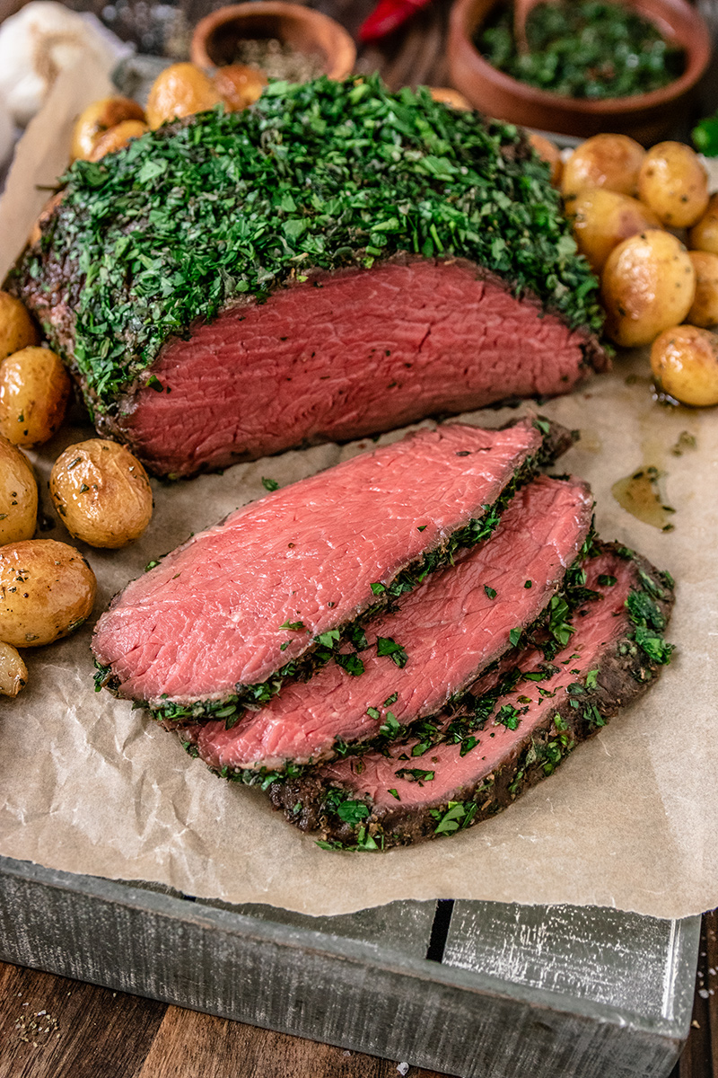 Saftiges Roastbeef rosa gegrillt.