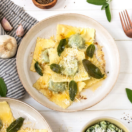Rezept für selbstgemacte Ravioli mit Kartoffel-Spinat-Füllung