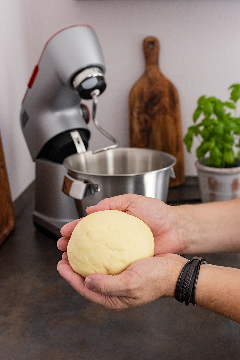 Nudeln selbst machen mit der Bosch OptiMUM.