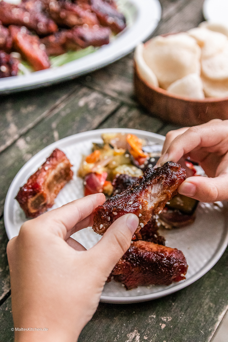Leckere chinesische BBQ-Rippchen.