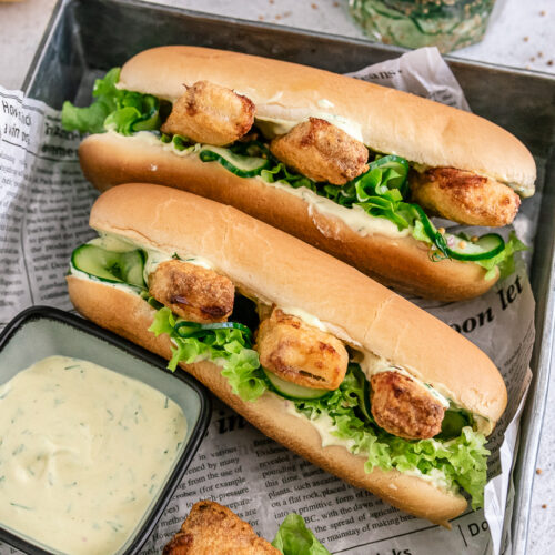 Rezept Fischstäbchen Hot Dog mit Gurken und Sauce
