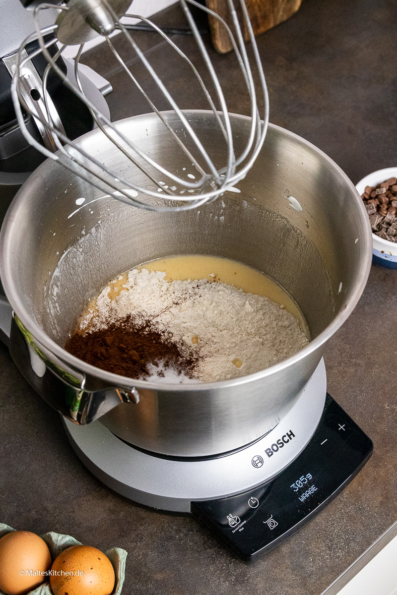 Meine Muffins bereite ich in der Bosch OptiMUM Küchenmaschine zu.