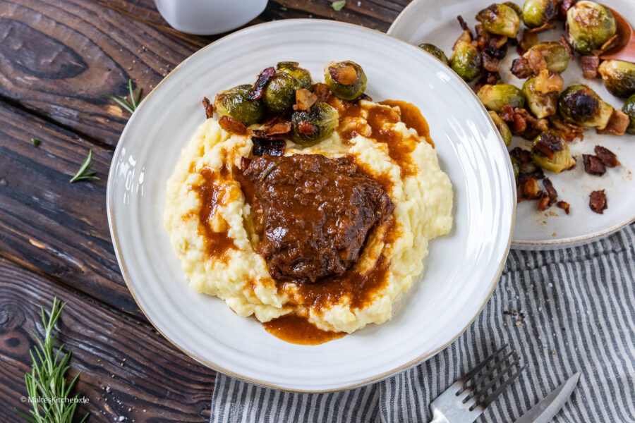 Rezept geschmorrte Kalbsbäckchen mit Sauce