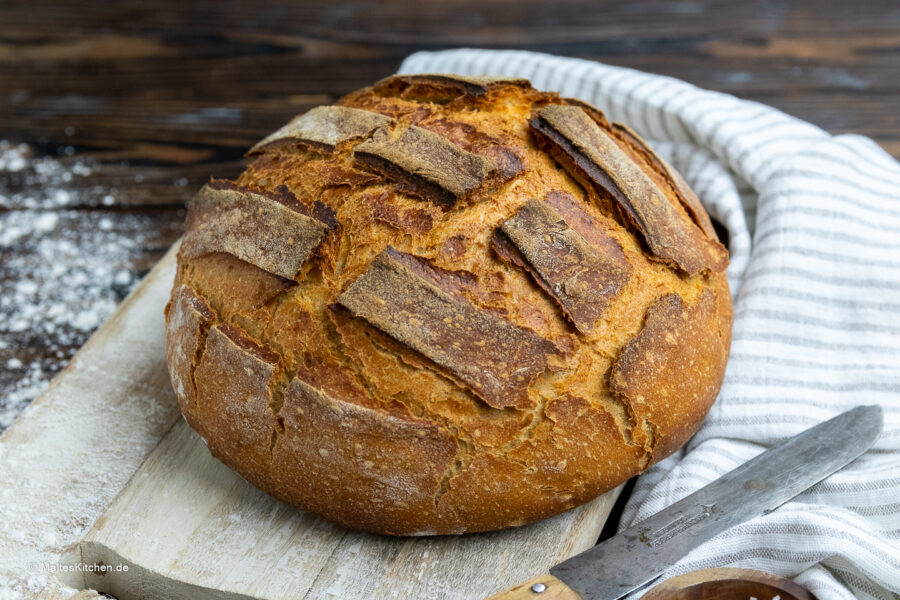 Rezept rustikales Krustenbrot mit Joghurt