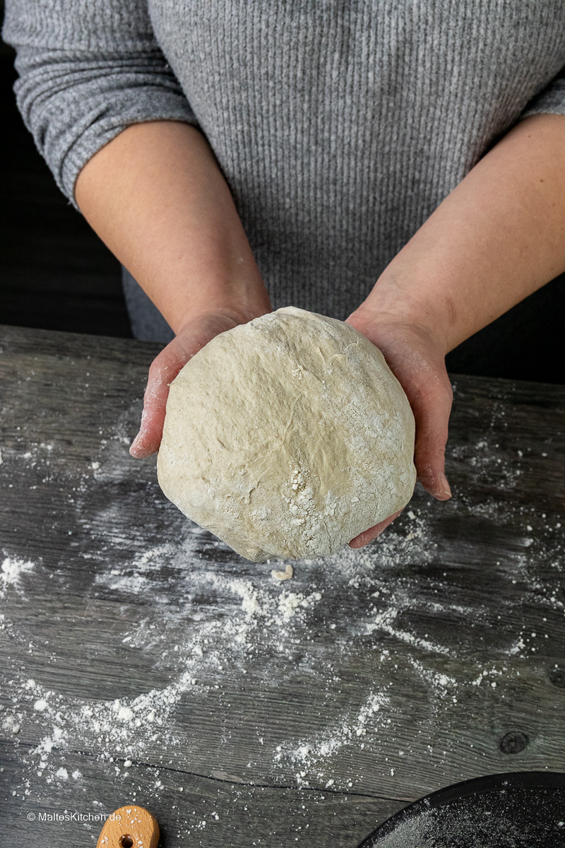 Brotlaib für die Joghurtkruste.