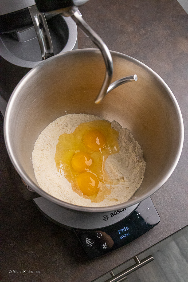 Teig für die Maultaschen.