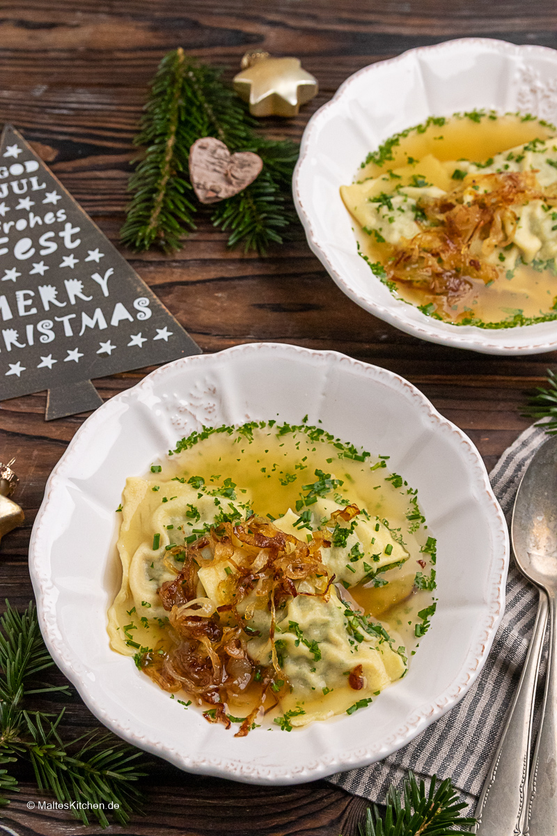 Schwäbische Maultaschen in Brühe.