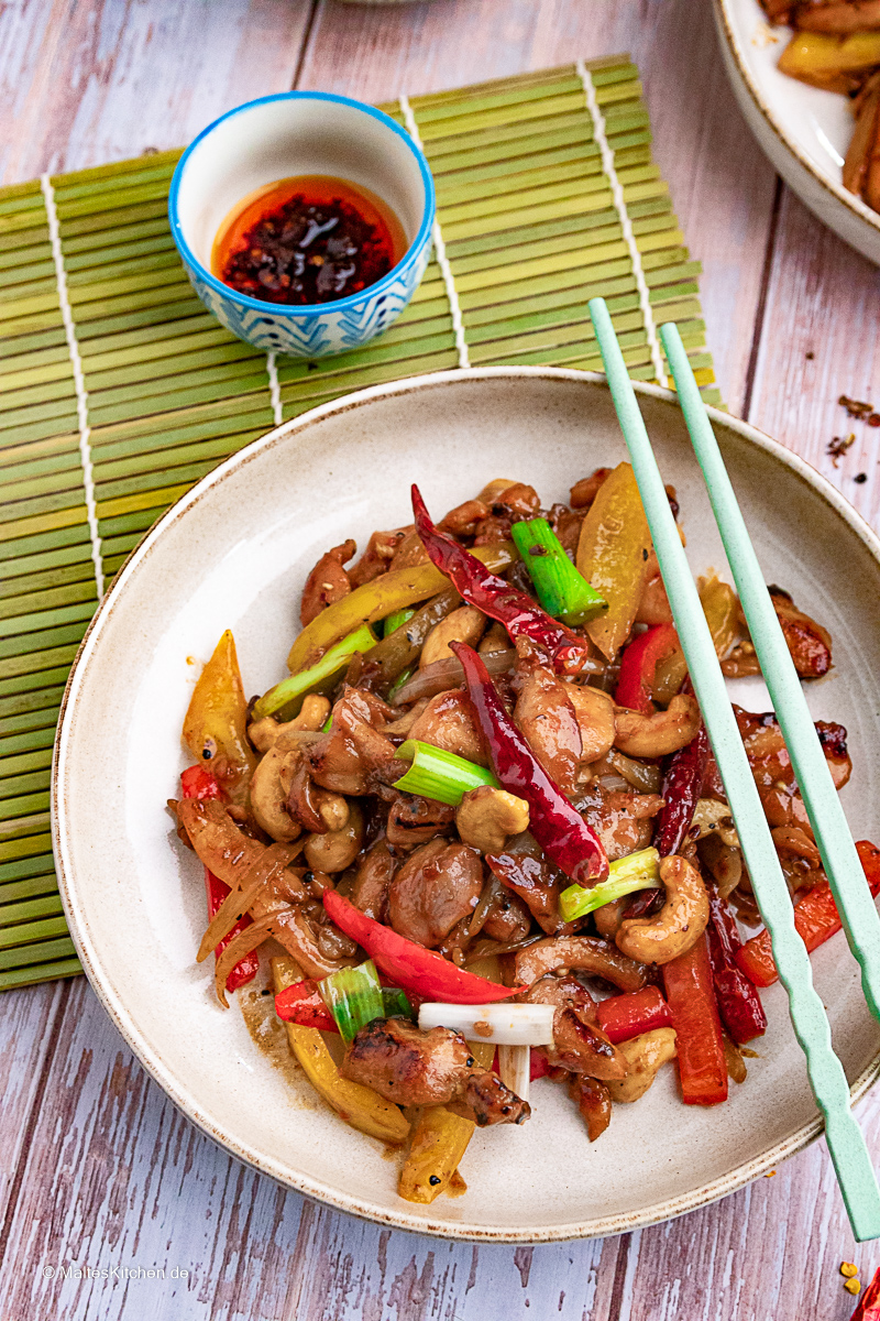 Lecker und schnell - Szechuan Chicken aus dem Wok.