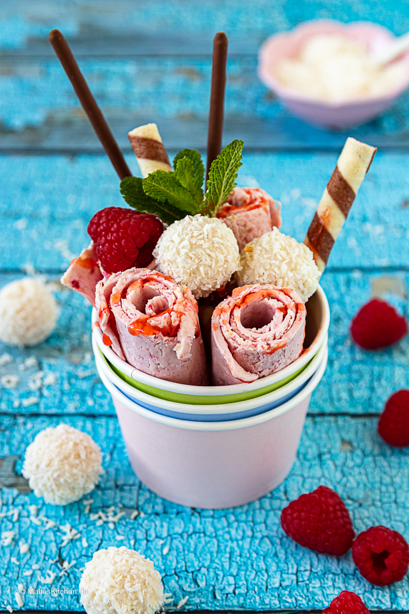 Super leckere IIce Cream Rolls mit Raffaello und Himbeeren.