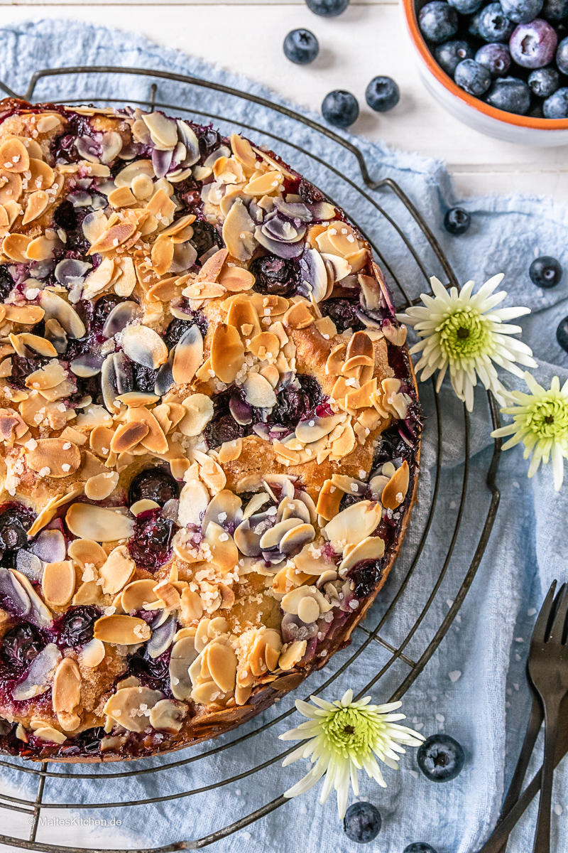Blaubeer Butterkuchen als Rührkuchen.