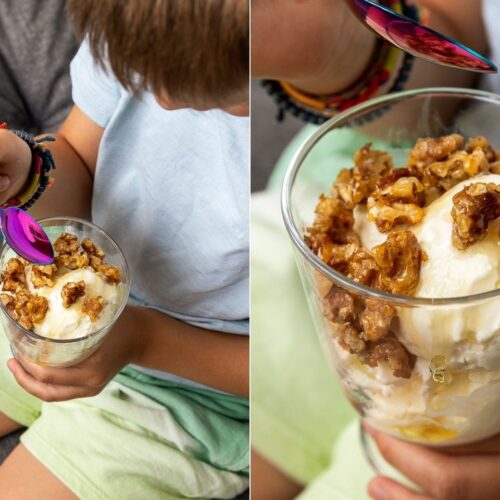Rezept für selbstgemachtes Joghurteis mit karamellisierten Nüssen und Honig