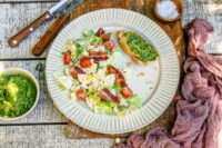 Rezept BLT-Salat mit Bacon, Tomaten und Blattsalat.
