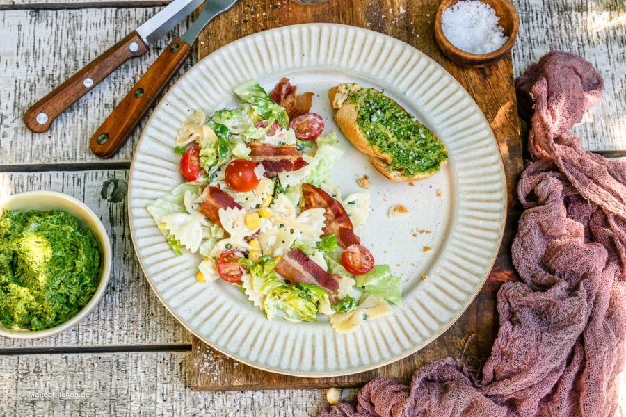 Rezept BLT-Salat mit Bacon, Tomaten und Blattsalat.