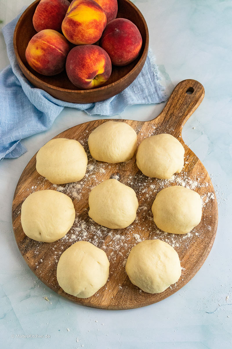 Flammkuchenteig selbst gemacht.