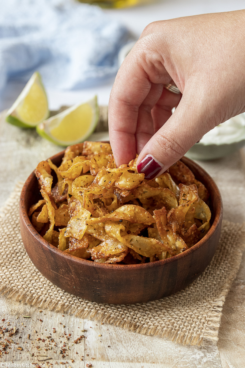 Zugreifen und genießen - Baked Pasta Chips.