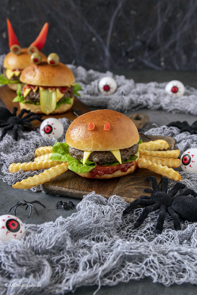 Sehr schöne Burger für Halloween