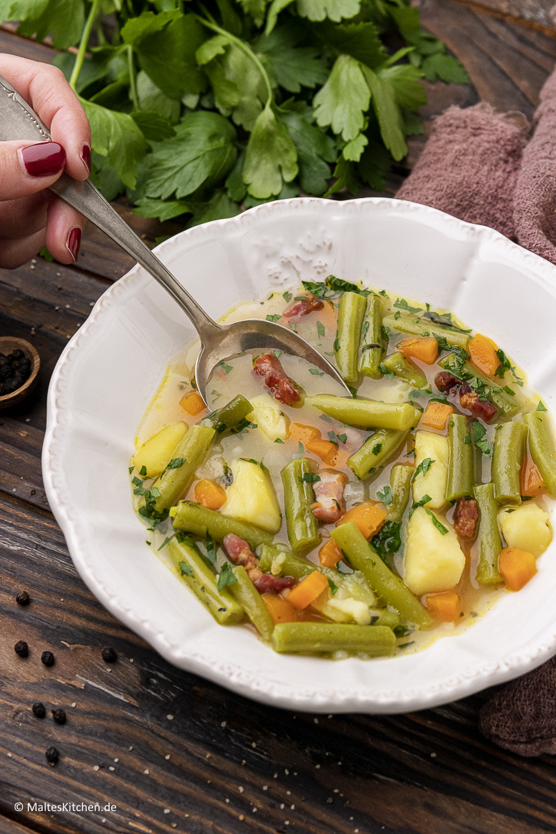 Eine richtig leckere Schnibbelbohnensuppe