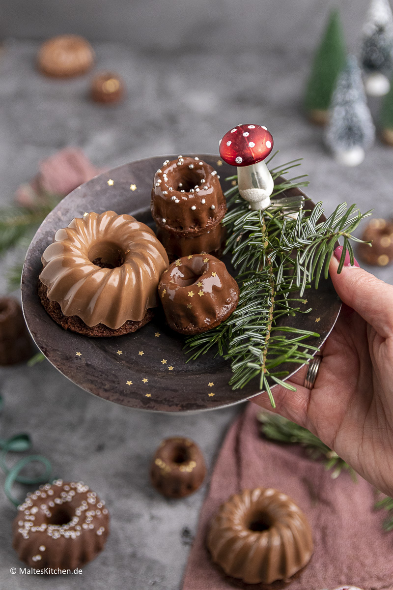 Leckere Mini Gugelhupfe für Weihnachten mit Lebkuchen Geschmack.