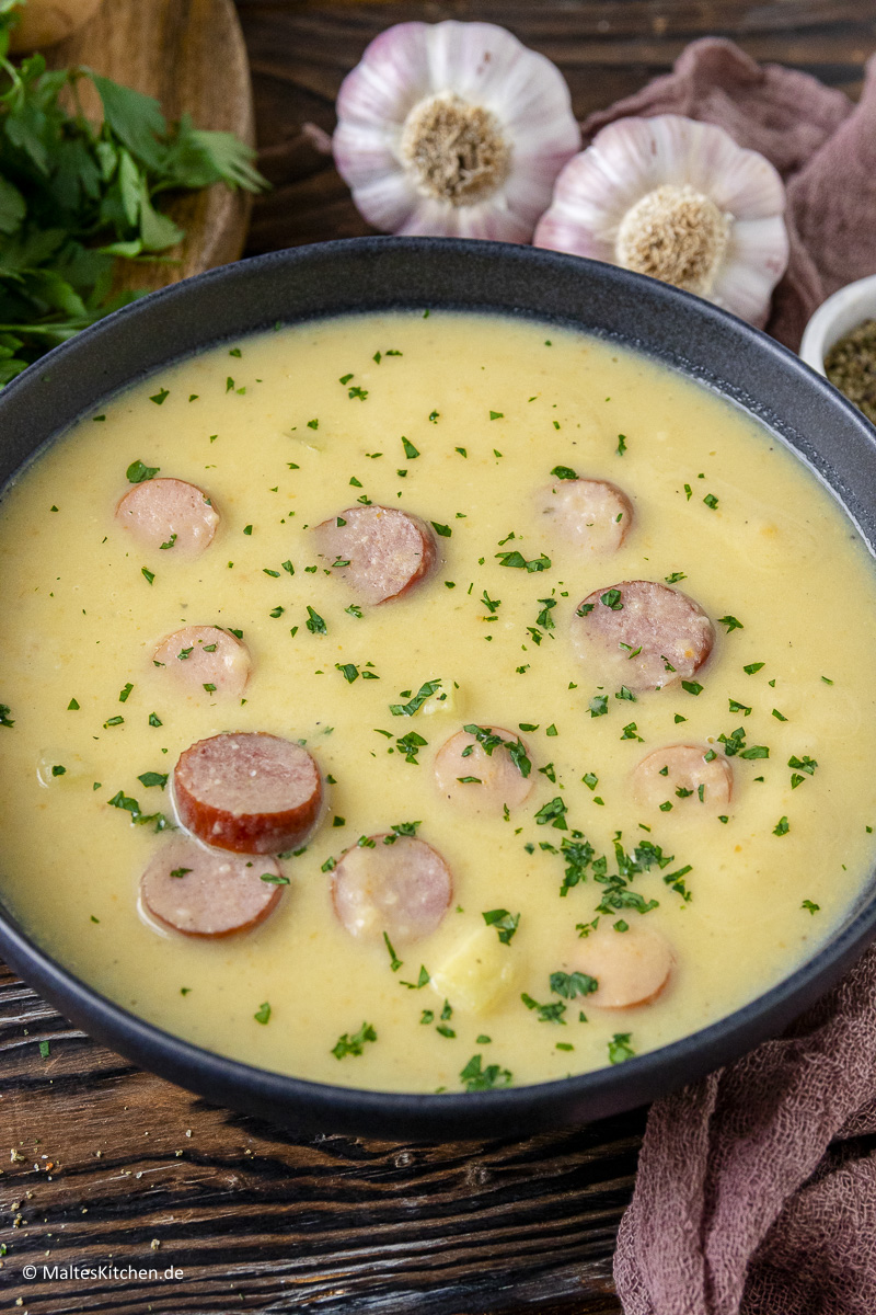 Leckere hausgemachte Kartoffelcremesuppe.