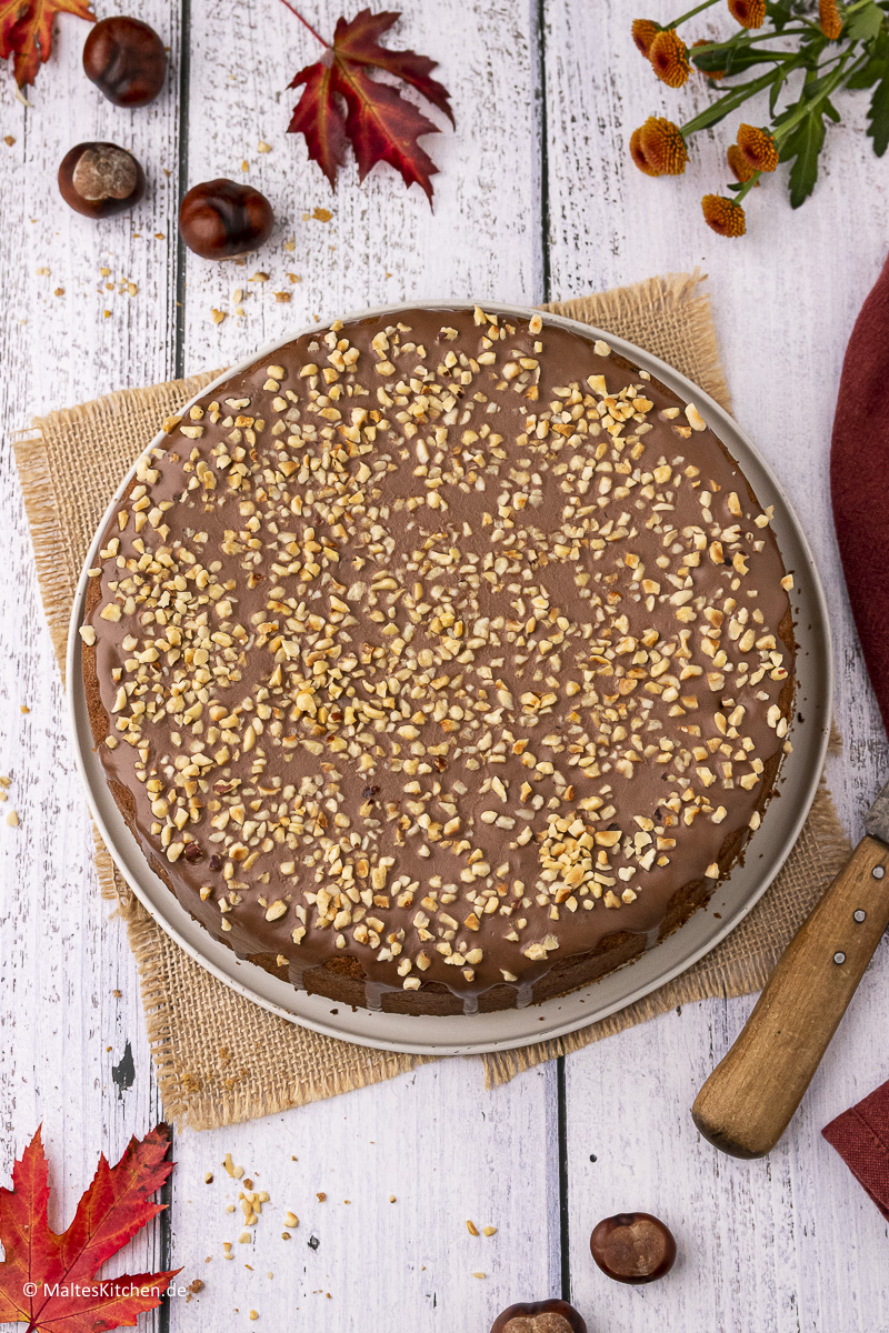 Toller Nusskuchen in der Springform gebacken.
