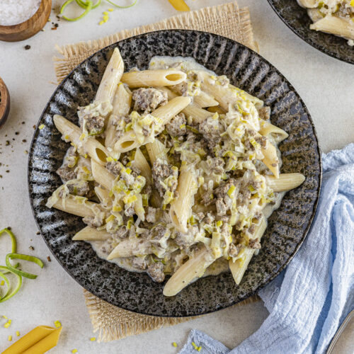 Rezept Hackfleischpfanne mit Lauch, Käse und Nudeln