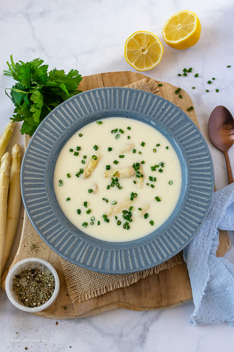 Leckere Spargelcremesuppe.