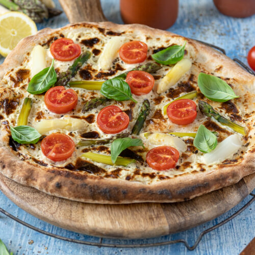 Rezept Spargel Pizza mit Tomaten
