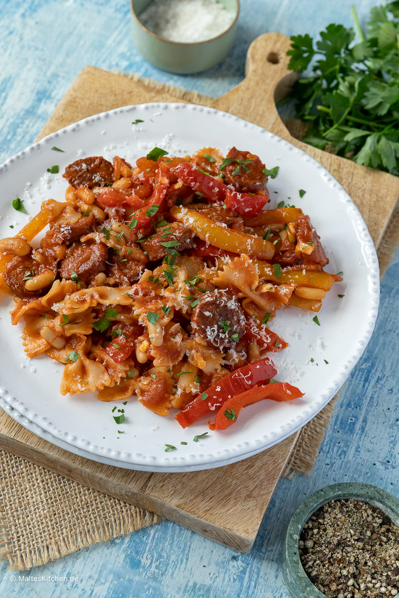 Schnelle Pasta mit Chorizo und Paprika.
