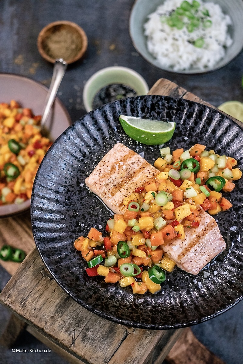 Super leckere Papaya-Mango-Salsa
