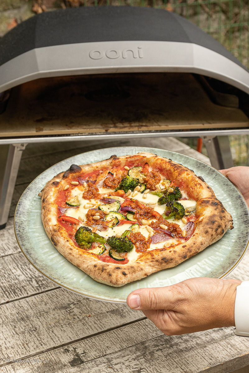 Vegetarische Pizza gebacken im Koda 16 Pizzaofen von Ooni