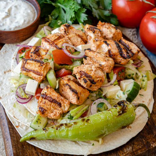 Türkische Hänchenspieße mit Knoblauch-Joghurt