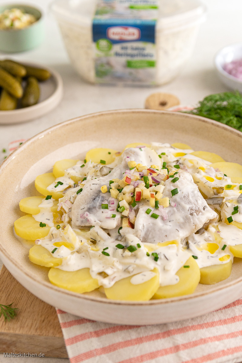 Kartoffeln mit Sahne Heringsfilets.