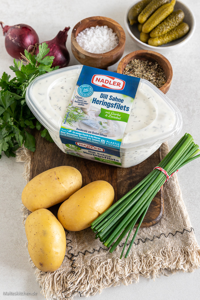 NADLER Dill Sahne Heringsfilets mit Zwiebel & Gurke.