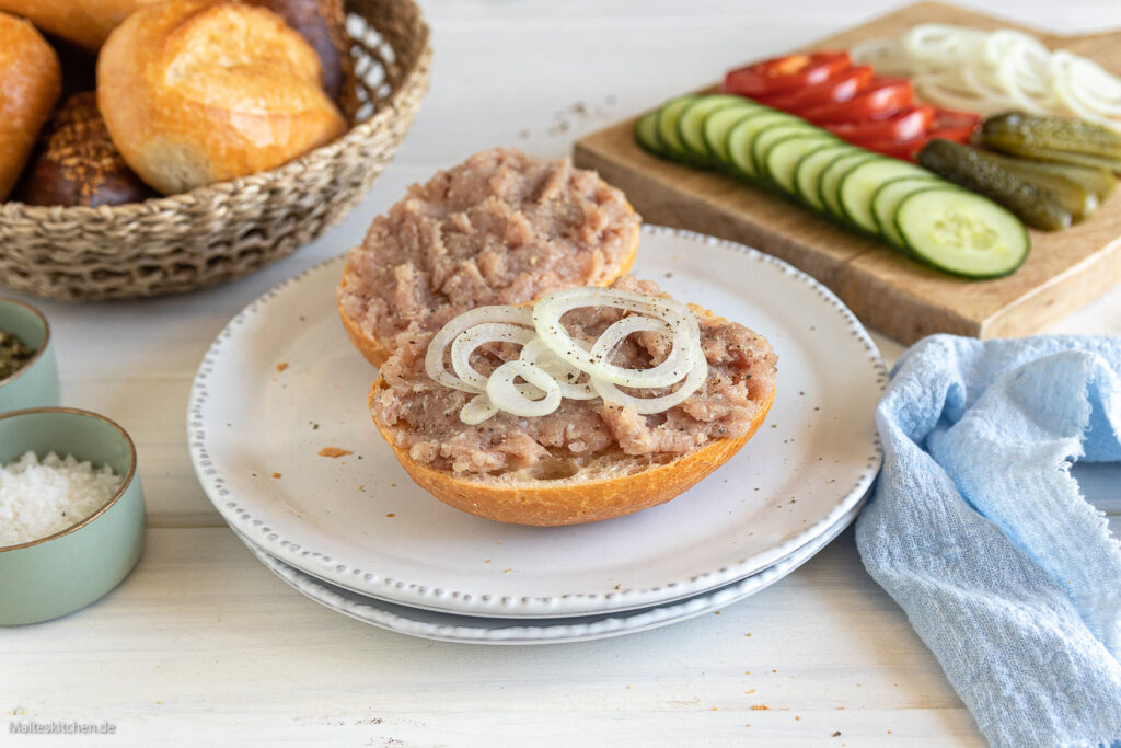 Leckeres Mettbrötchen.
