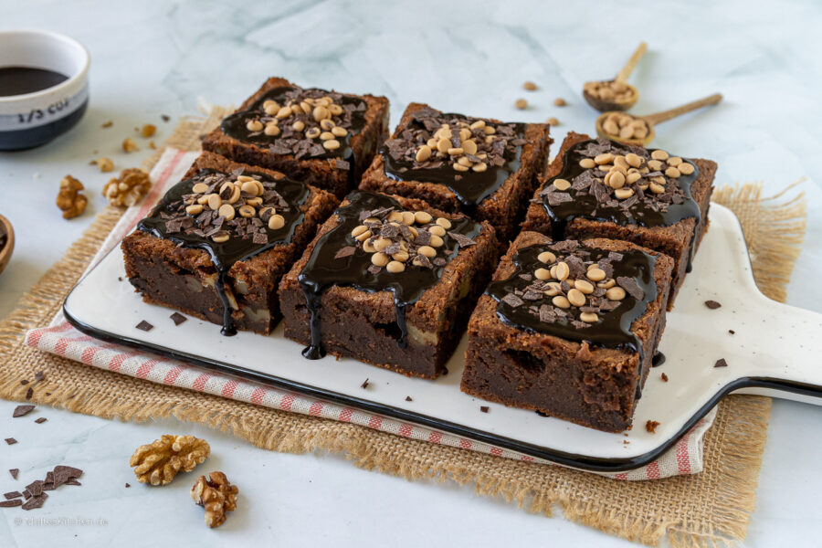 Saftige Zucchini Brownies mit Schokolade