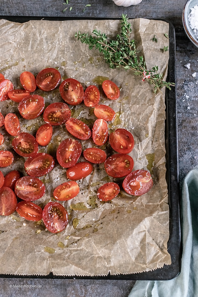 Kirschtomaten für die Tarte Tatin