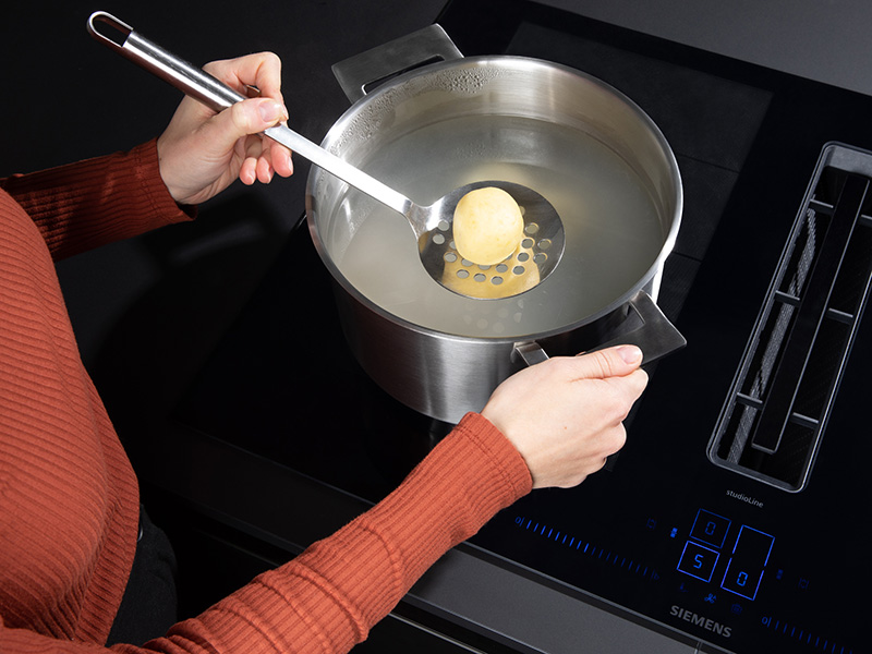 Kartoffelklöße kochen