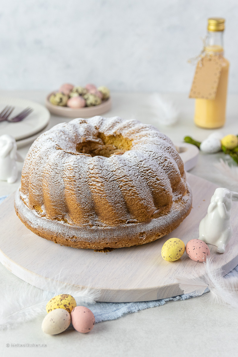 Fluffiger Eierlikörkuchen